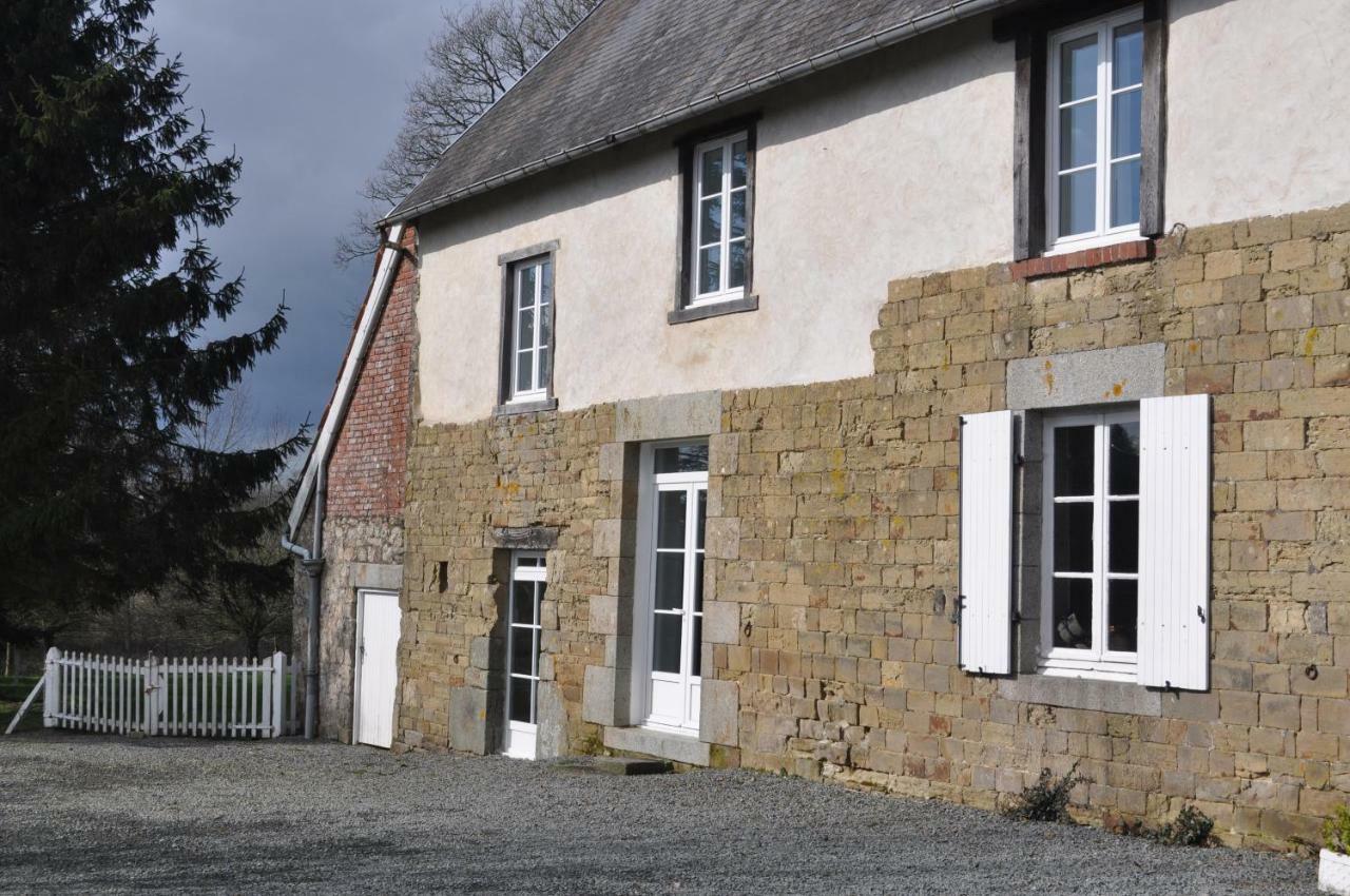 La Maison Du Chene Percy  Exterior photo